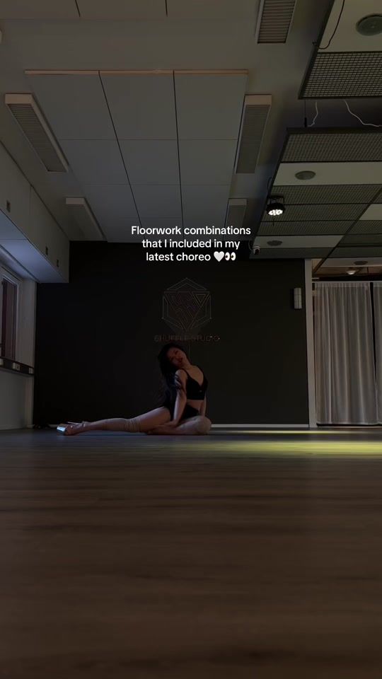 TikTok video thumbnail by mialedance
