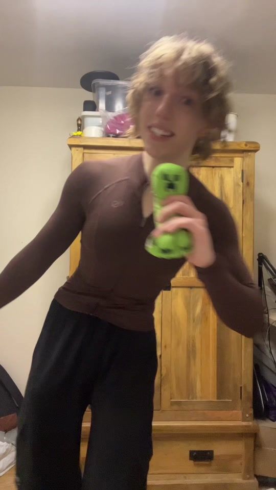 TikTok video thumbnail by eviedotgym