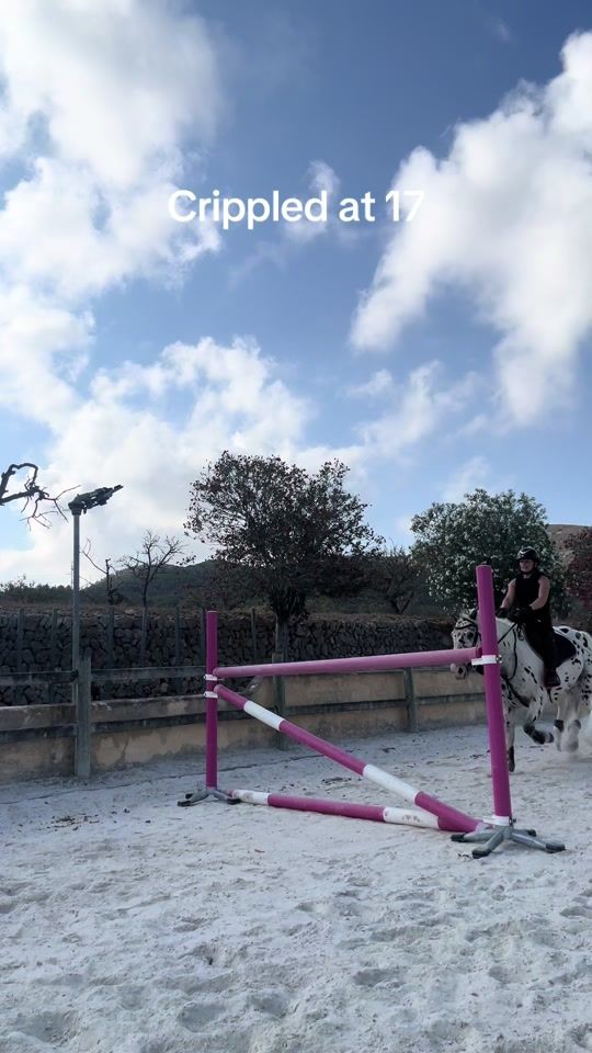 TikTok video thumbnail by avaconnershowjumping