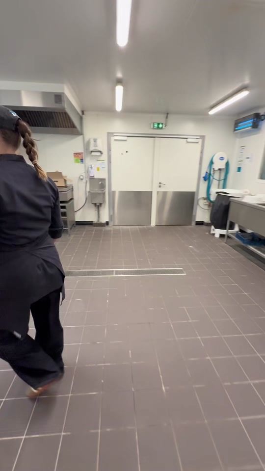 TikTok video thumbnail by lenalabouchere
