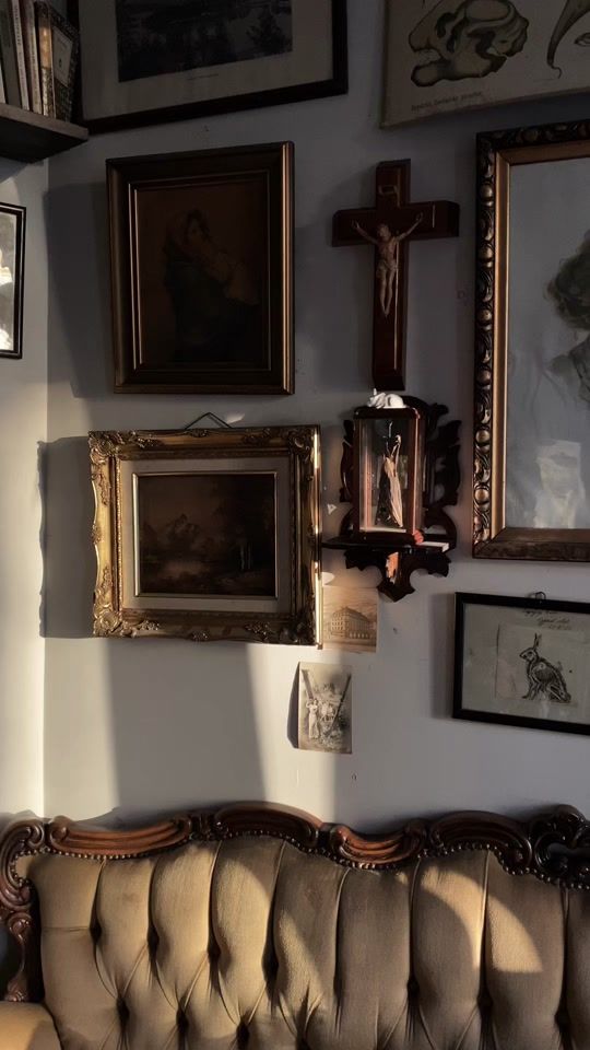 TikTok video thumbnail by antiquariant