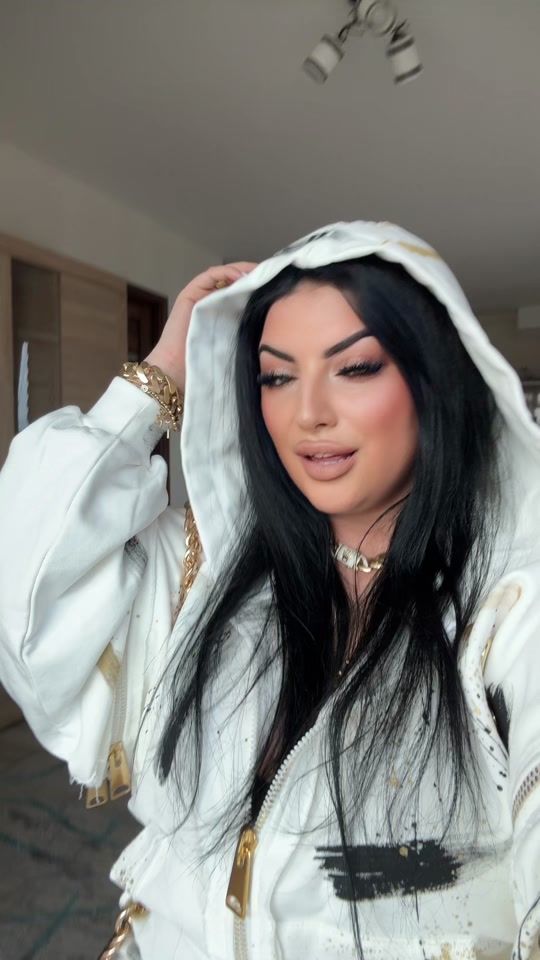 TikTok video thumbnail by brunette__adry