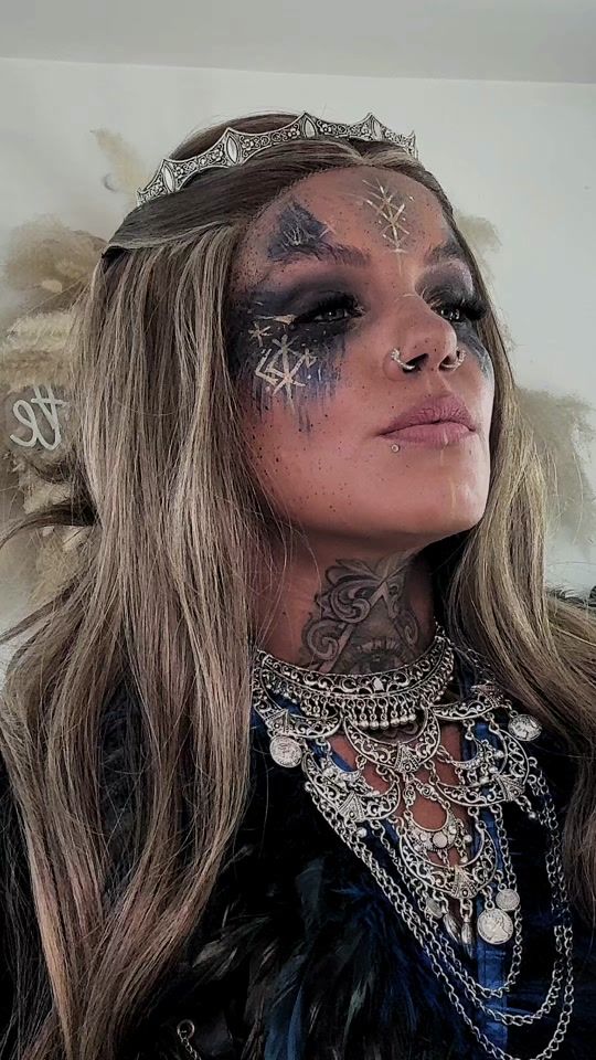 TikTok video thumbnail by makeupandtechno