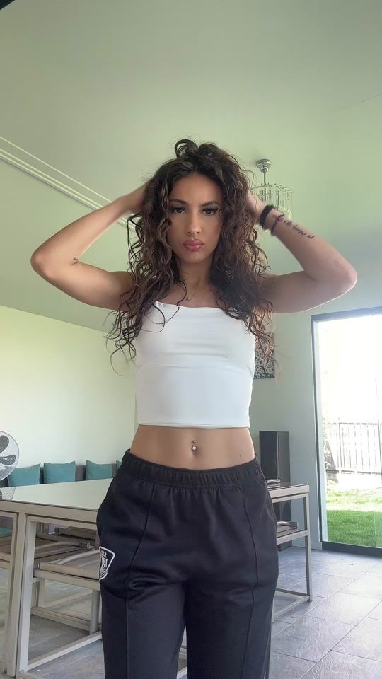 TikTok video thumbnail by deliaaa._aa