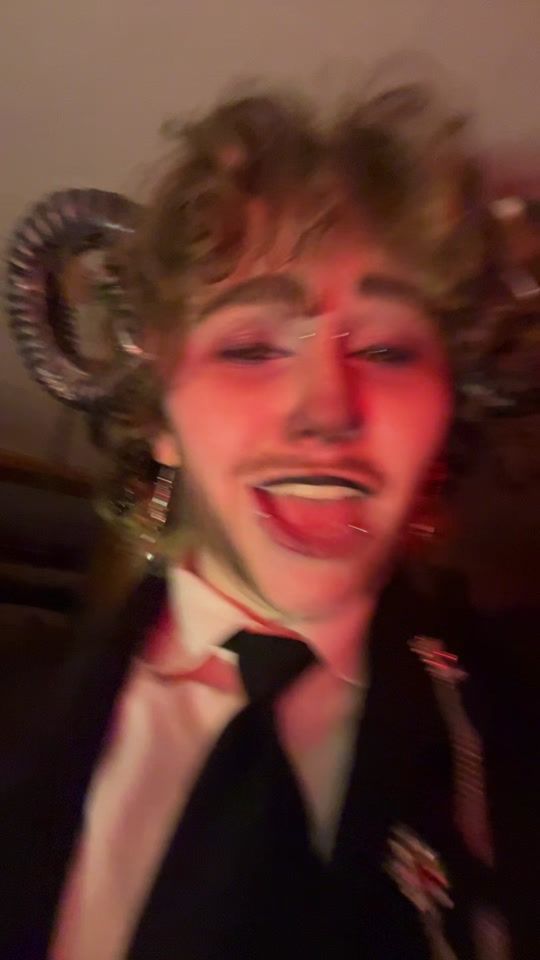TikTok video thumbnail by uwureversecards