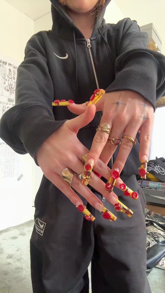 TikTok video thumbnail by helena.schz