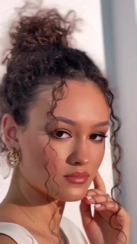 TikTok video thumbnail by lauramakeuphairstyle