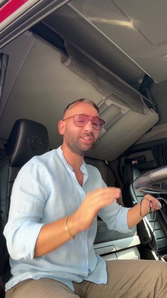 TikTok video thumbnail by saveriogrilloparlante0