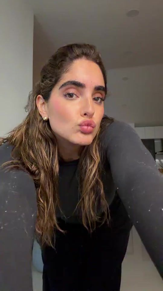 TikTok video thumbnail by isaladeravenezola