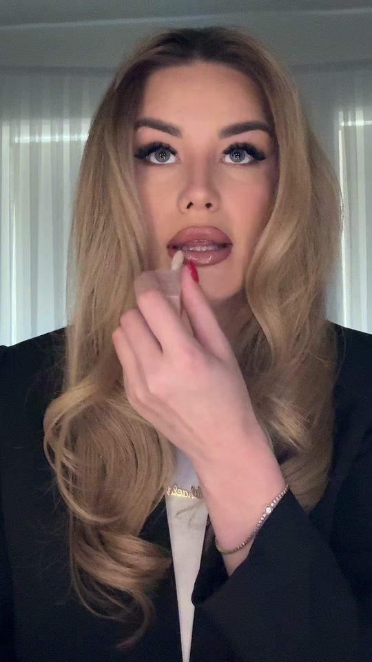 TikTok video thumbnail by mihaelaarian