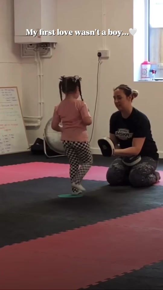 TikTok video thumbnail by scarlett_kickboxing