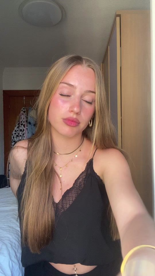 TikTok video thumbnail by elenaaroomero_