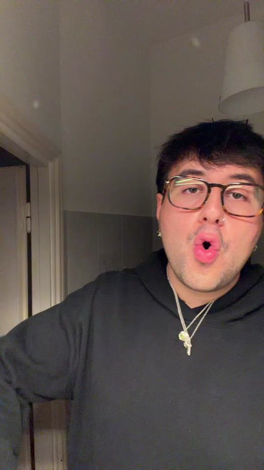 TikTok video thumbnail by fakelollobarollo