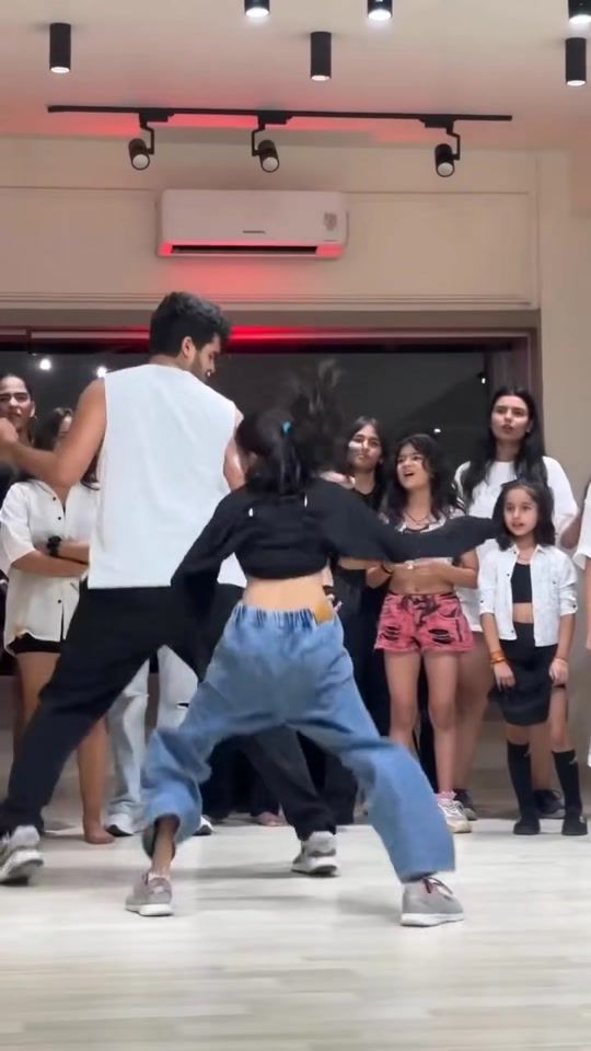 TikTok video thumbnail by team_dance_deewane7