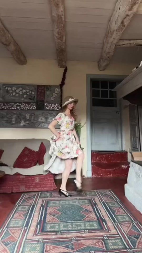 TikTok video thumbnail by melodiedance