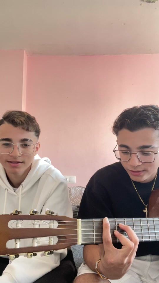TikTok video thumbnail by gemeloscortes_oficial