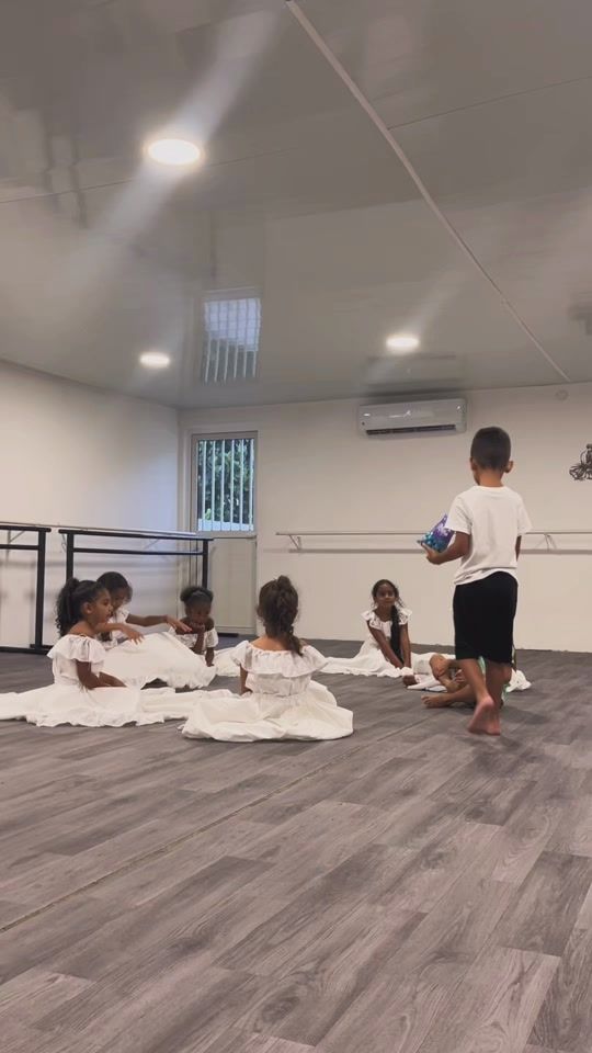 TikTok video thumbnail by tenue.tradition