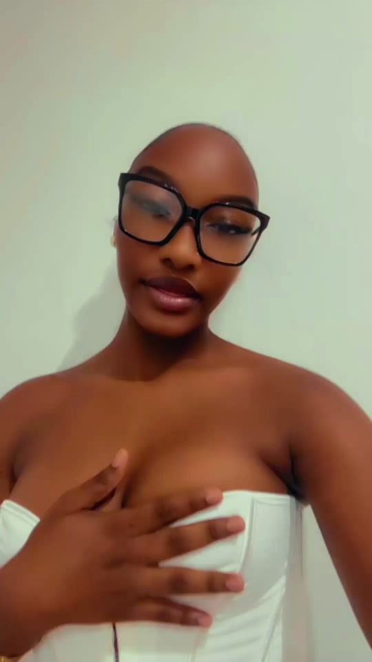 TikTok video thumbnail by divinaa.vv