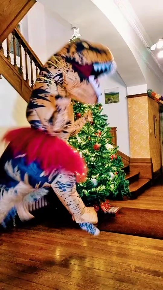 TikTok video thumbnail by danceosaurus