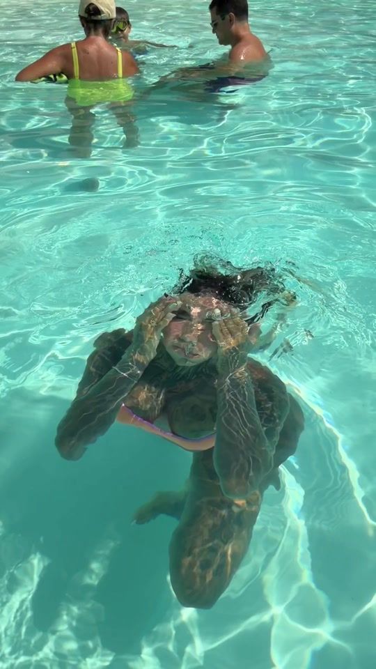 TikTok using Summertime Sadness