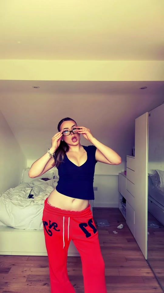TikTok video thumbnail by aliceoakleyy