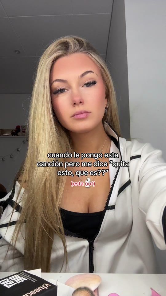 TikTok video thumbnail by chloegorgues_