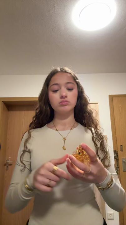 TikTok video thumbnail by cagla._44