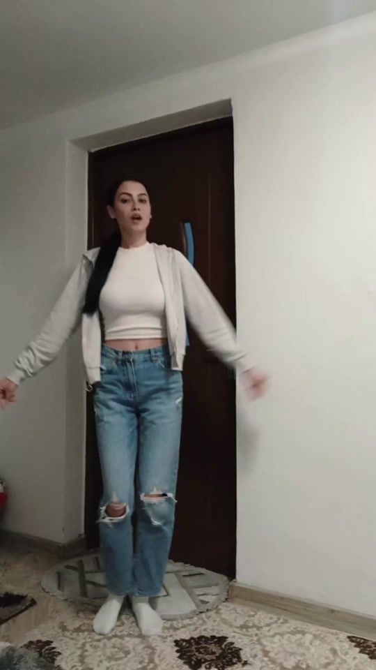 TikTok video thumbnail by larisarostas