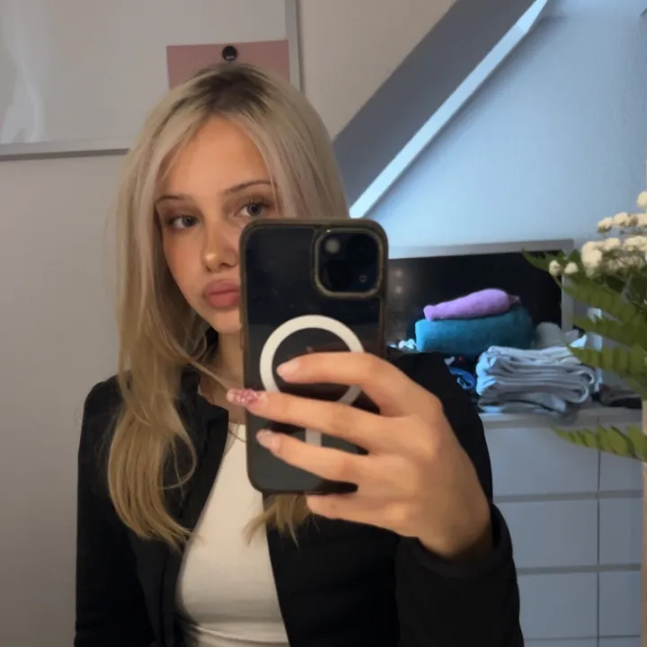yourbealaura.2acc