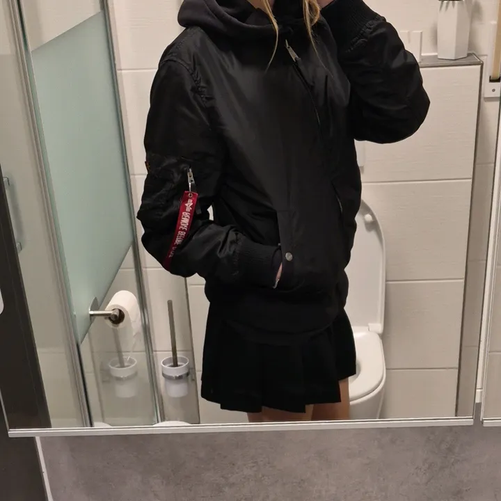 @mia.202329