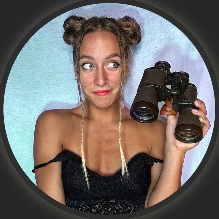 @hippie.domaris
