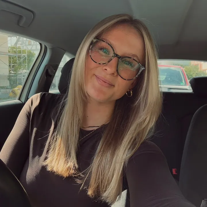 @leonieleip