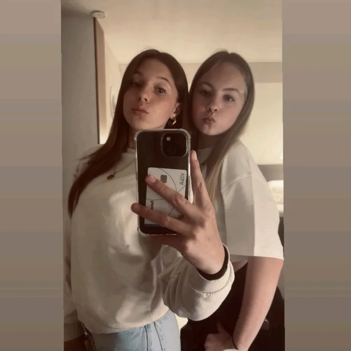 @_stella_esmee_