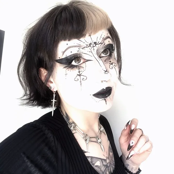 @jess_moonchild_
