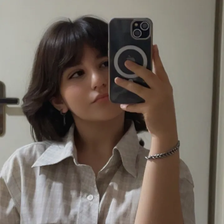 @melina._.aa_a