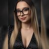 laura_bella_off