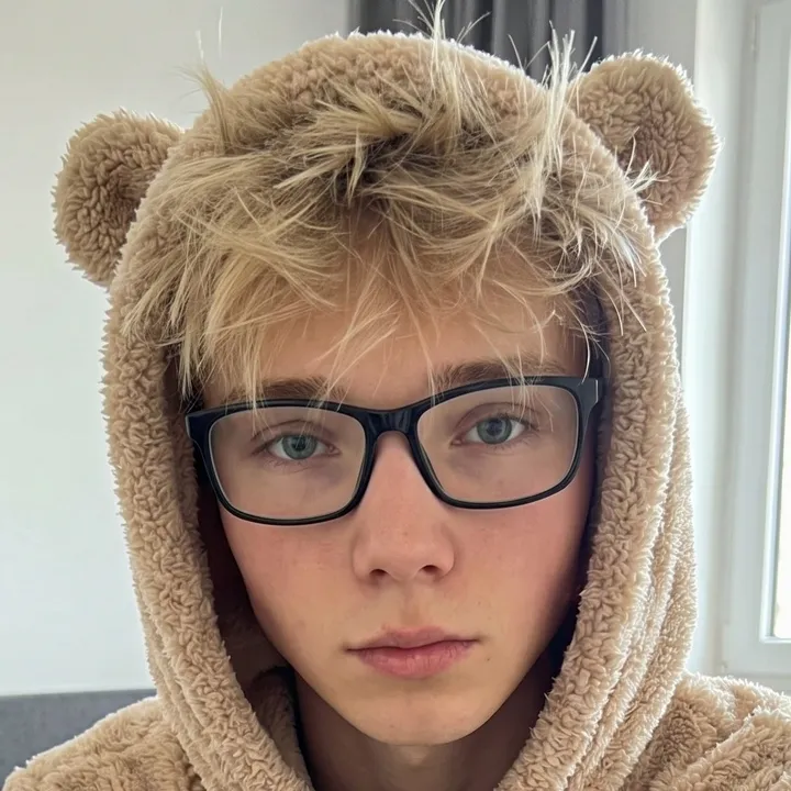 @timvylo