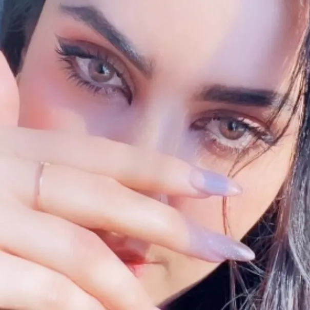 @nilofararab_