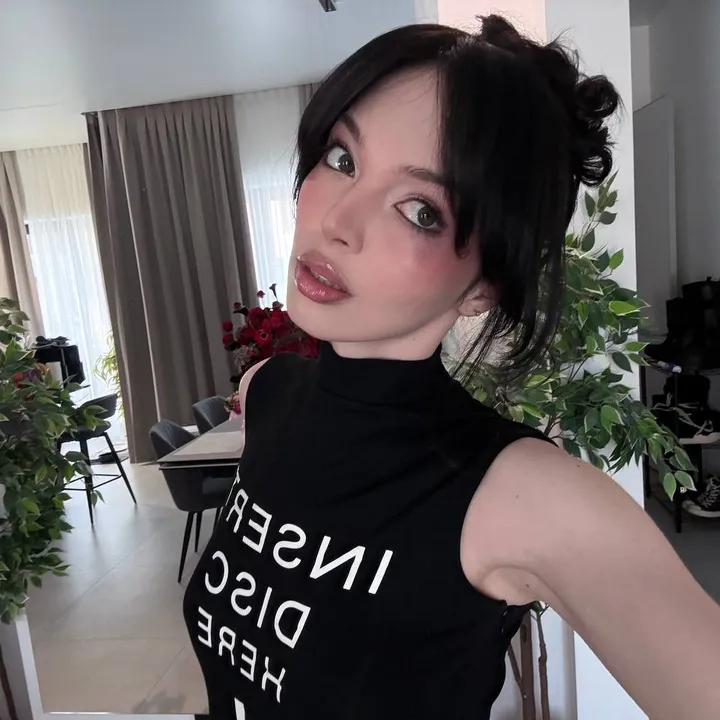 feettwitch7