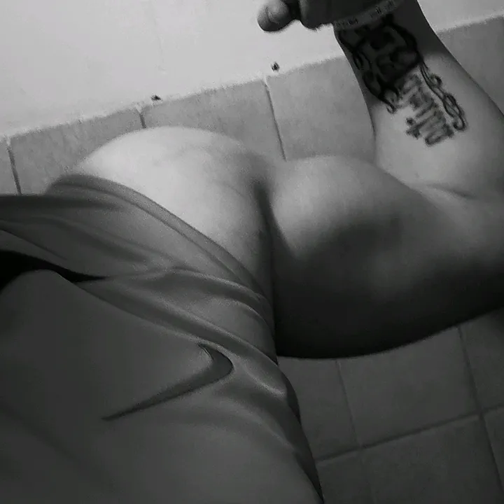 @johnnyblvck3