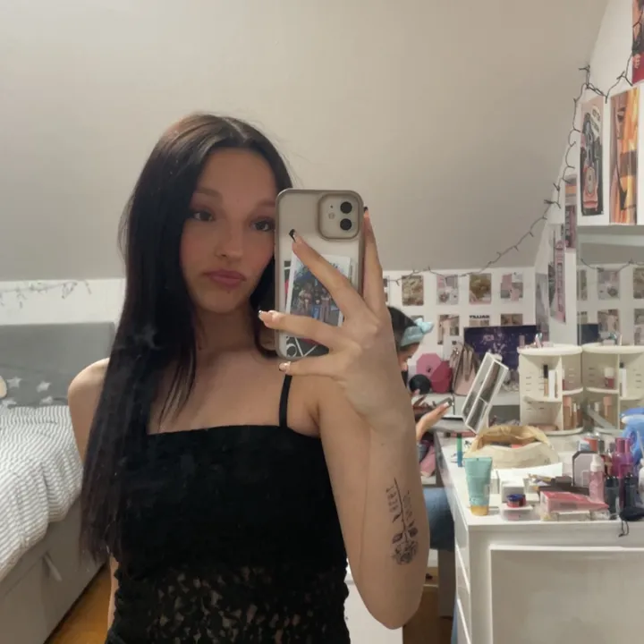 @eliana_stnk