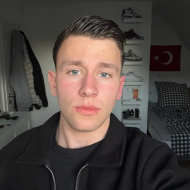 can.pkr