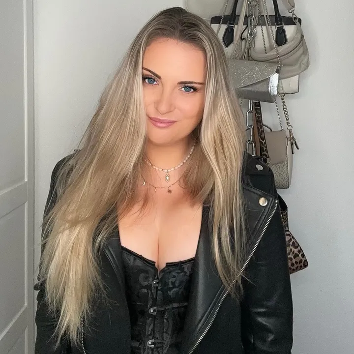 nicolestk
