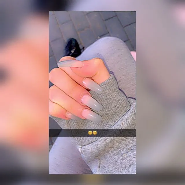 @elly_bx