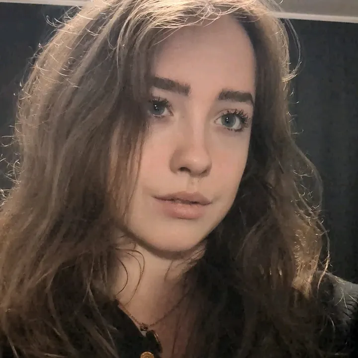 chloe17253