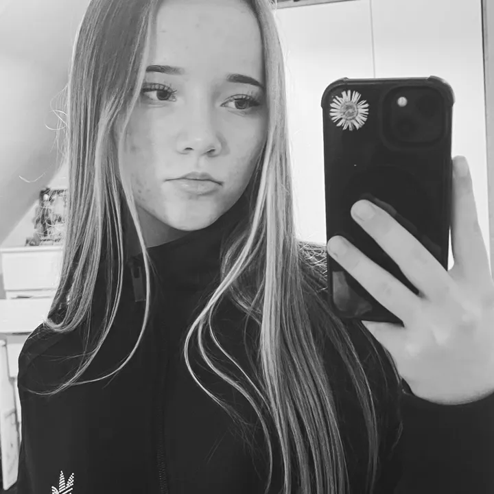 @nicole_m0810