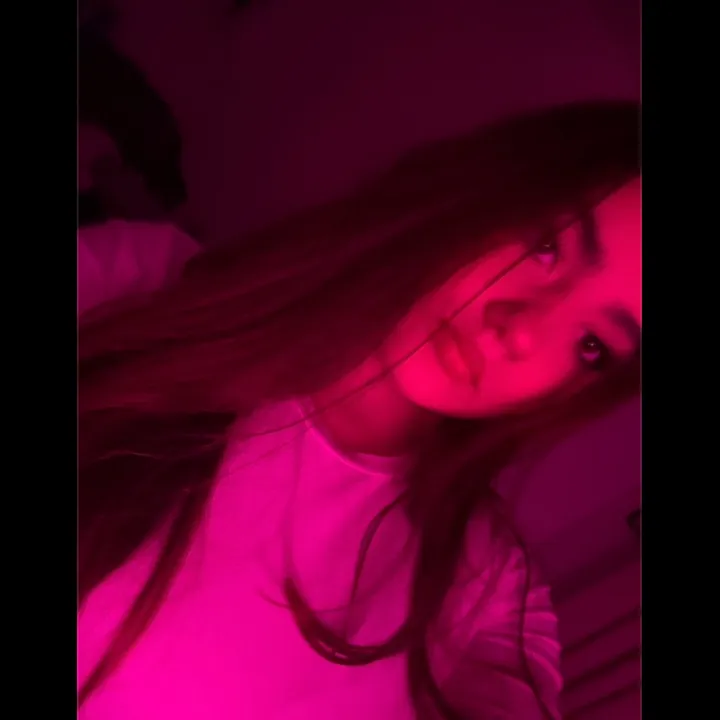 @leaelodie12