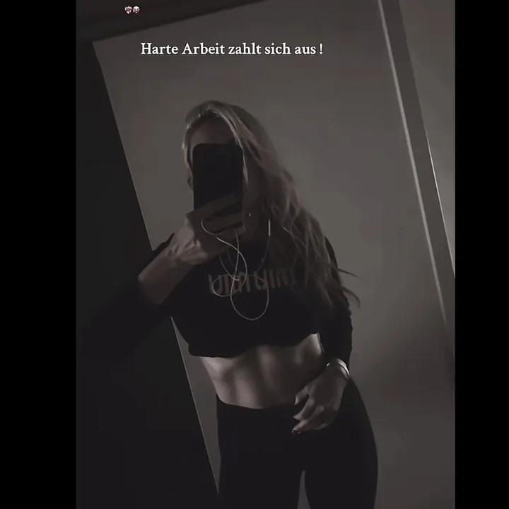 mi_lena_90