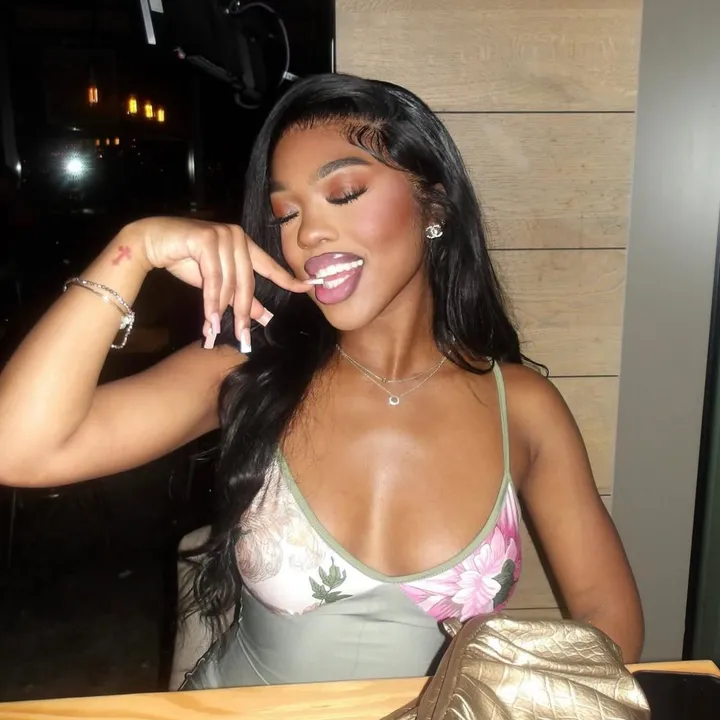 @ciciiibae
