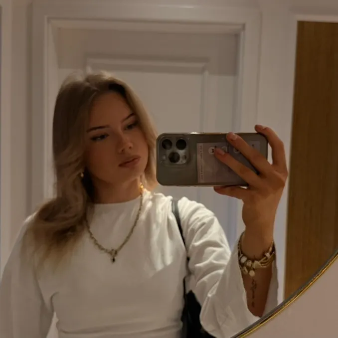 laraaslx